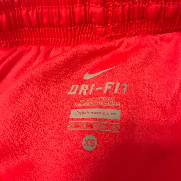 Nike Running shorts - Picture 3 of 4